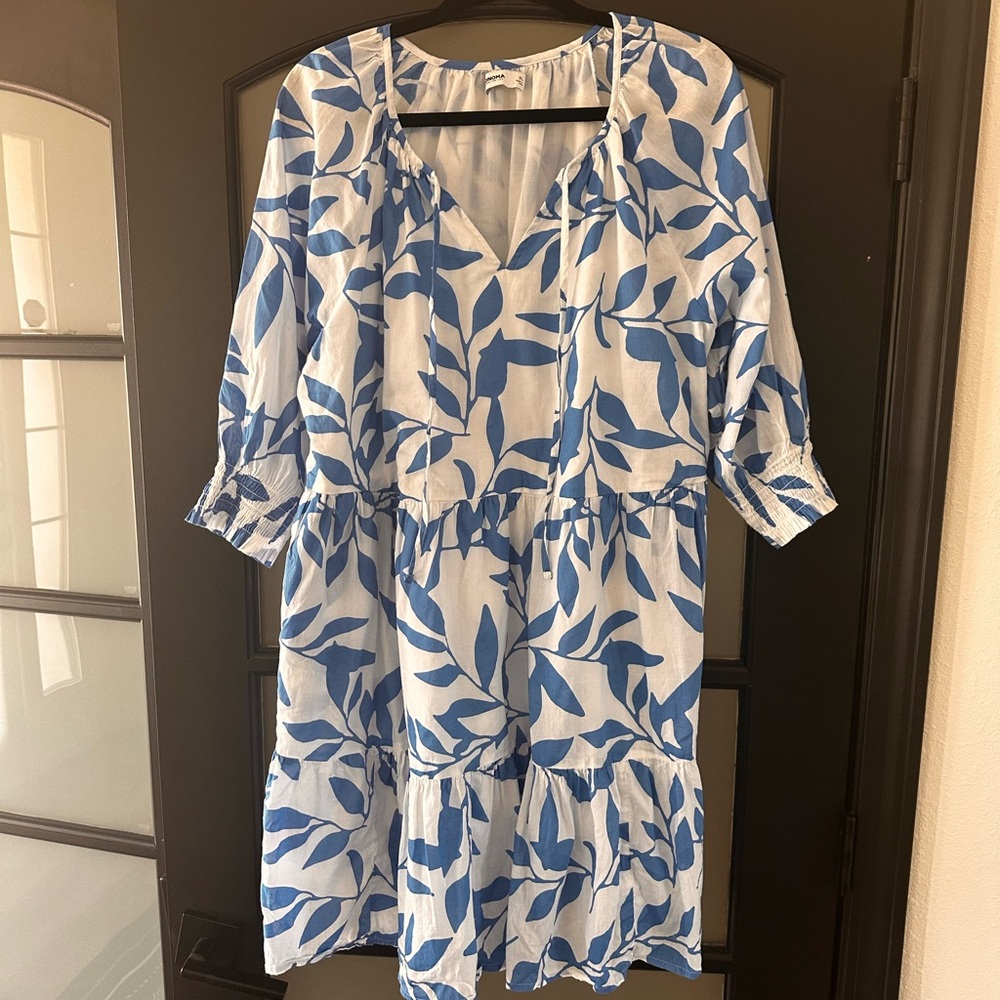 Sonoma blue and white 3/4 sleeve tiered dress